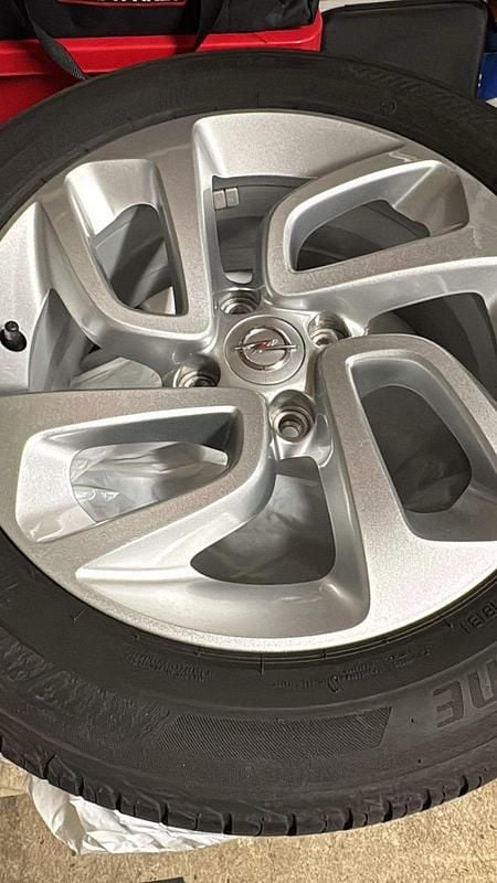 Blau Gebraucht 2018 Opel Crossland X SUV | 7.999 € (Superpreis) - Bild 1/4