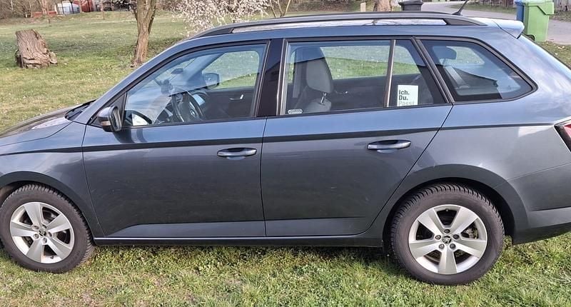 Gebraucht Skoda Fabia 90 PS (66 kW) 2016 Grau Kombi