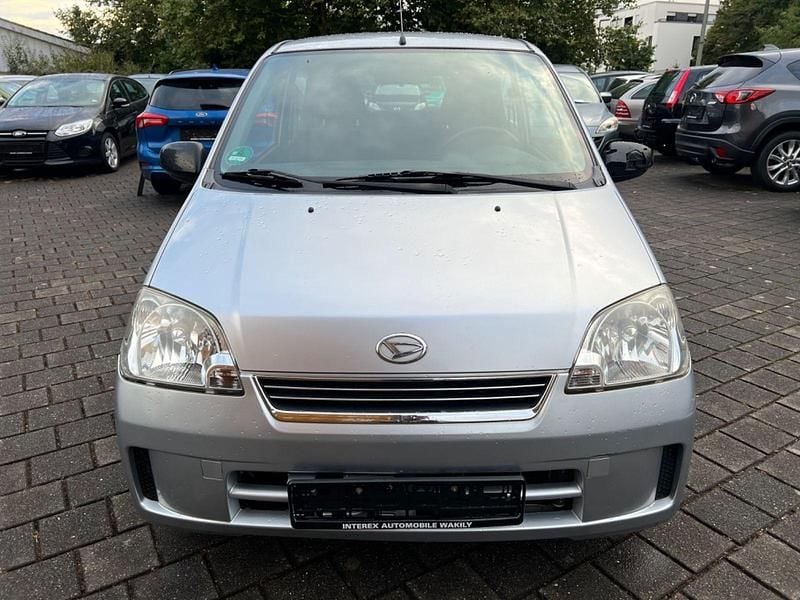 Gebraucht Daihatsu Cuore Plus 58 PS (42 kW) 2005 Silber Kleinwagen