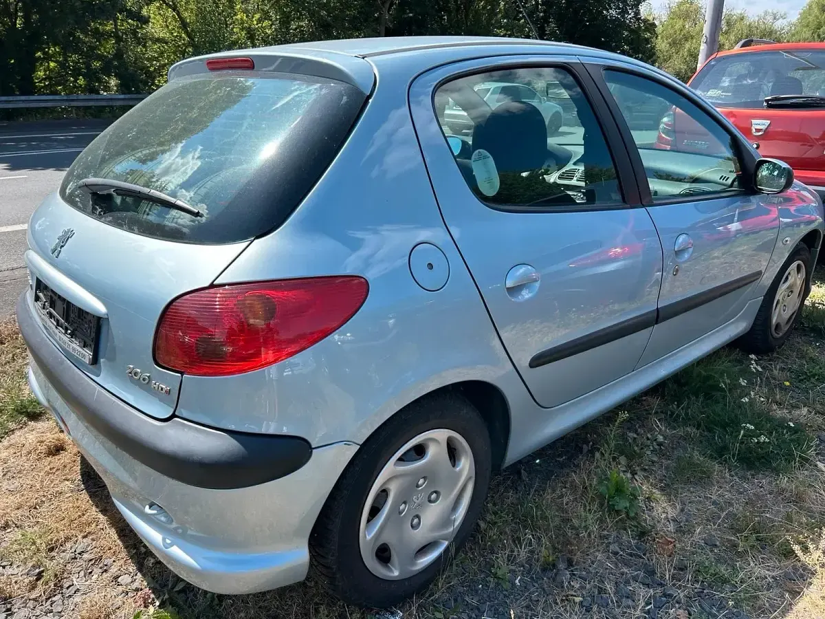 Gebraucht Peugeot 206 Tendance 109 PS (80 kW) 2005 Grau Kleinwagen
