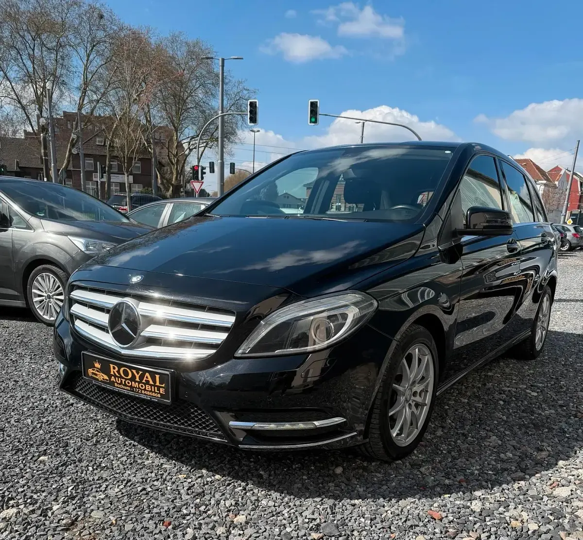 Gebraucht Mercedes B200 136 PS (100 kW) 2014 Schwarz Kleinwagen
