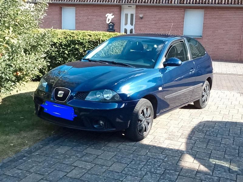 Blau Gebraucht 2008 Seat Ibiza Limousine | 2.500 € (Fairer Preis) - Bild 1/4