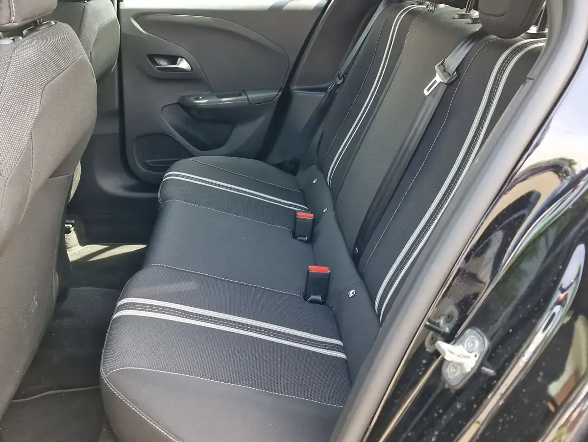 Gebraucht Opel Corsa 101 PS (74 kW) 2025 Schwarz metallic Kleinwagen