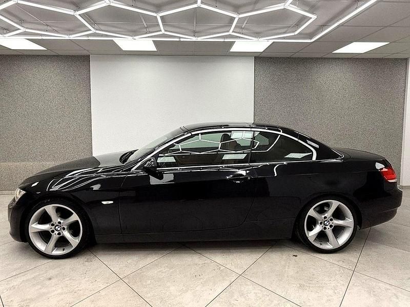 Gebraucht BMW 320 Cabriolet Performance 170 PS (125 kW) 2009 Schwarz Cabrio