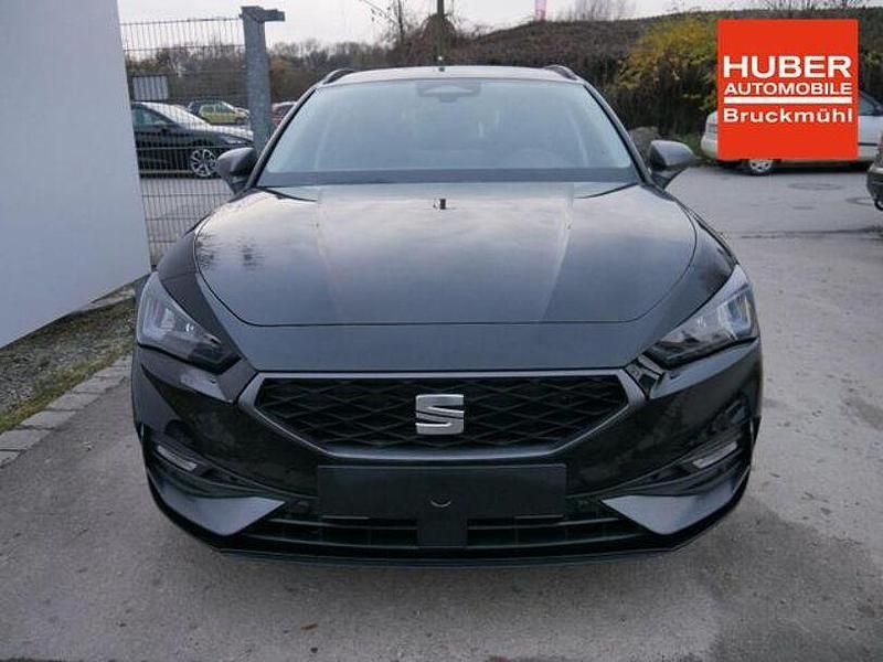 Neu Seat Leon FR 150 PS (110 kW) 2025 Midnight schwarz metallic Kombi