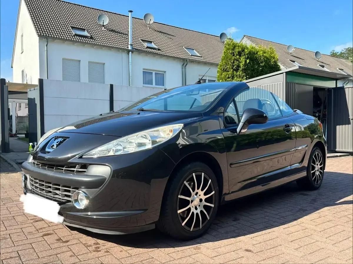 Gebraucht Peugeot 207 CC 120 PS (88 kW) 2009 Schwarz Cabrio