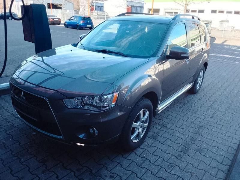 Gebraucht Mitsubishi Outlander Instyle 170 PS (125 kW) 2010 Braun SUV