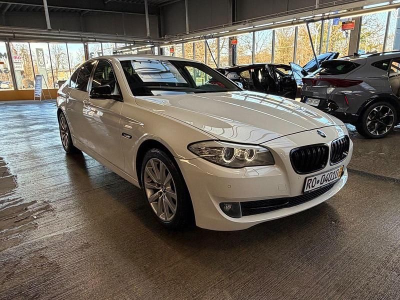 Gebraucht BMW 520 Performance 184 PS (135 kW) 2013 Weiß Limousine