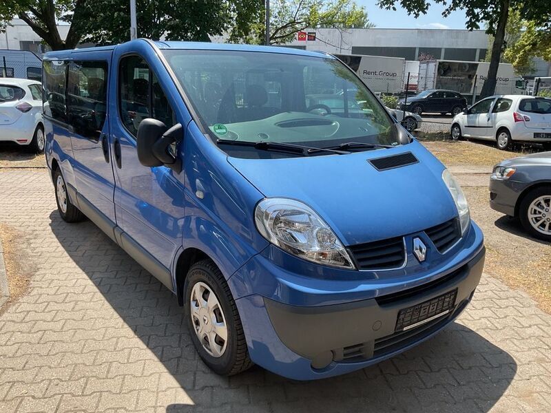 Blau Gebraucht 2014 Renault Trafic Expression Van | 12.333 € (Teuer) - Bild 1/4