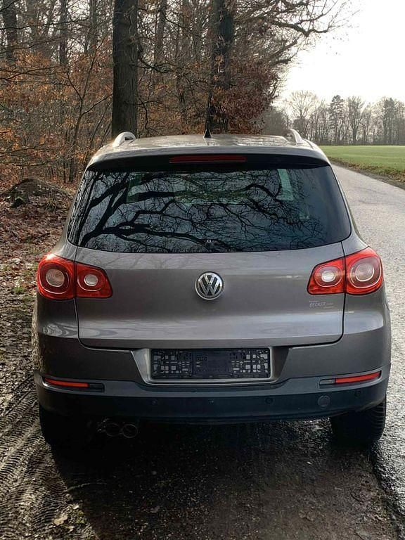 Gebraucht VW Tiguan Sportline 140 PS (102 kW) 2009 Grau SUV