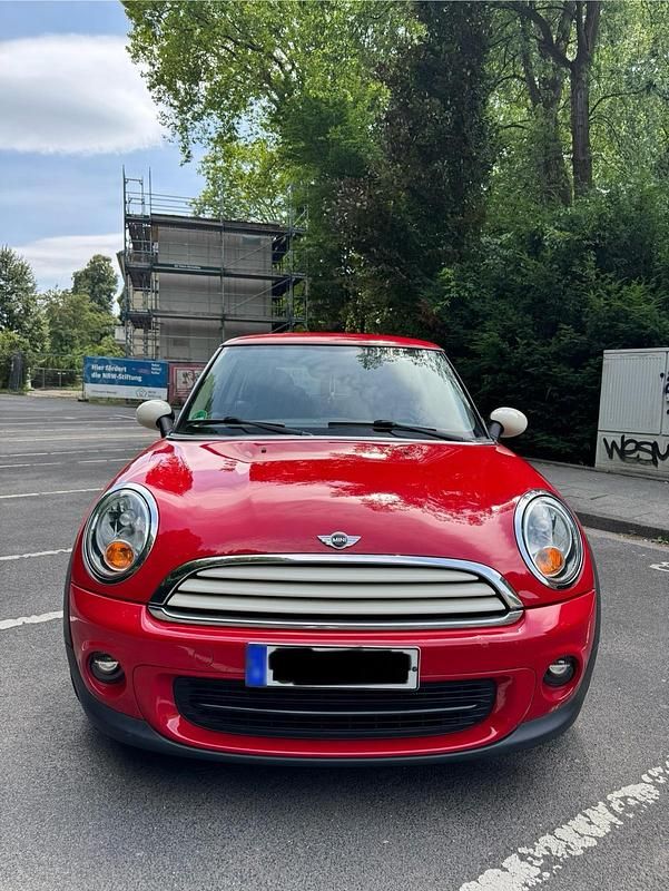 Gebraucht Mini ONE 75 PS (55 kW) 2011 Rot Kleinwagen