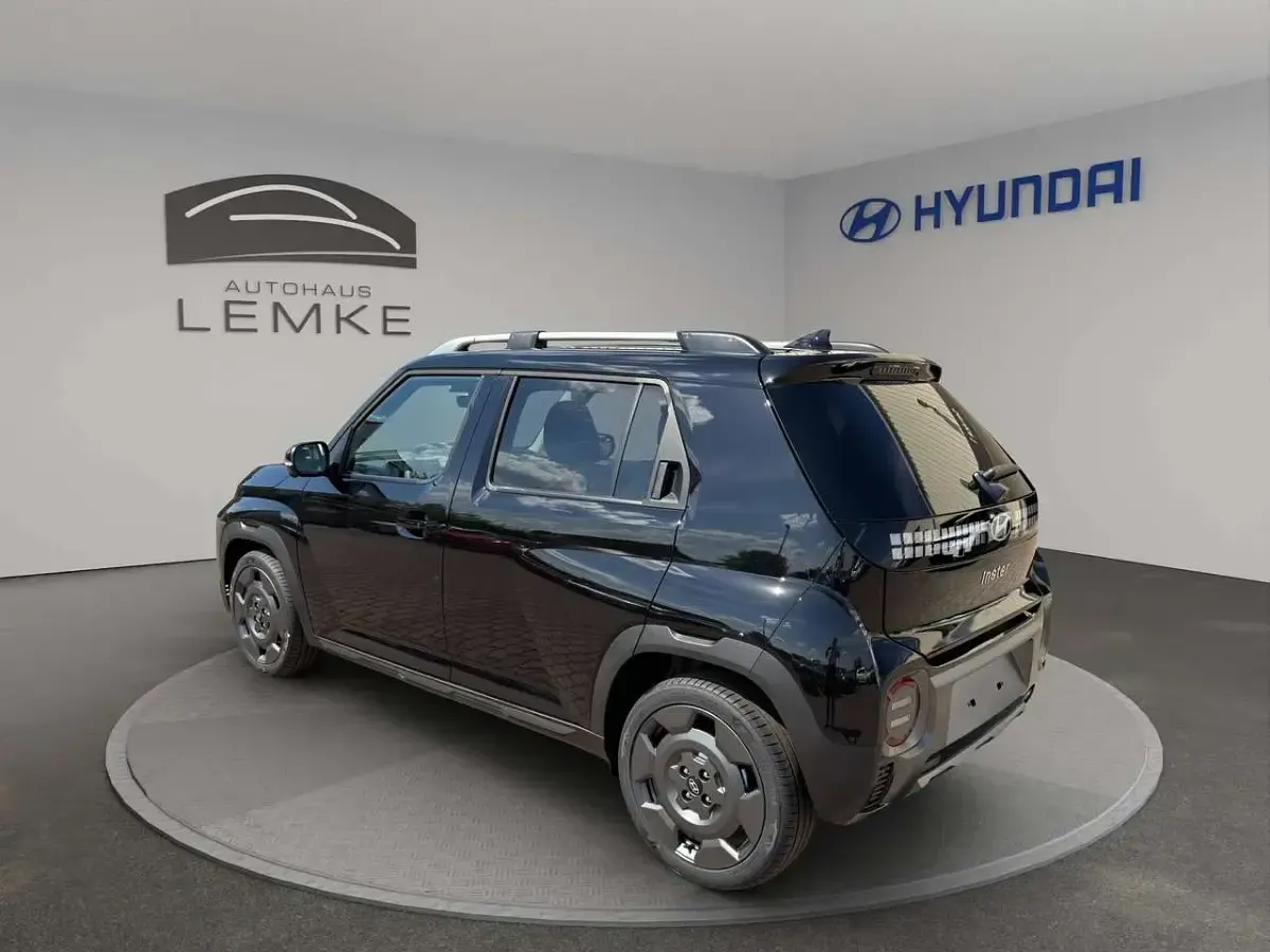 Neu Hyundai Inster 85 kW (116 PS) 2026 Abyss black Kleinwagen