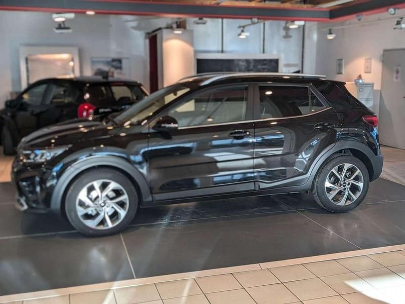 Neu Kia Stonic GT-Line 101 PS (74 kW) 2025 Schwarz SUV