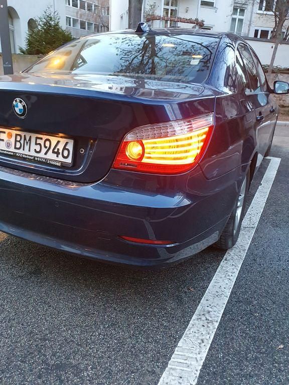Gebraucht BMW 525 218 PS (160 kW) 2009 Blau Limousine