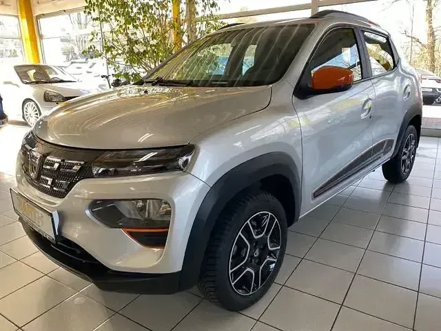 Second-hand Dacia Spring Comfort Plus 33 kW (45 CP) 2021 Gri Hatchback