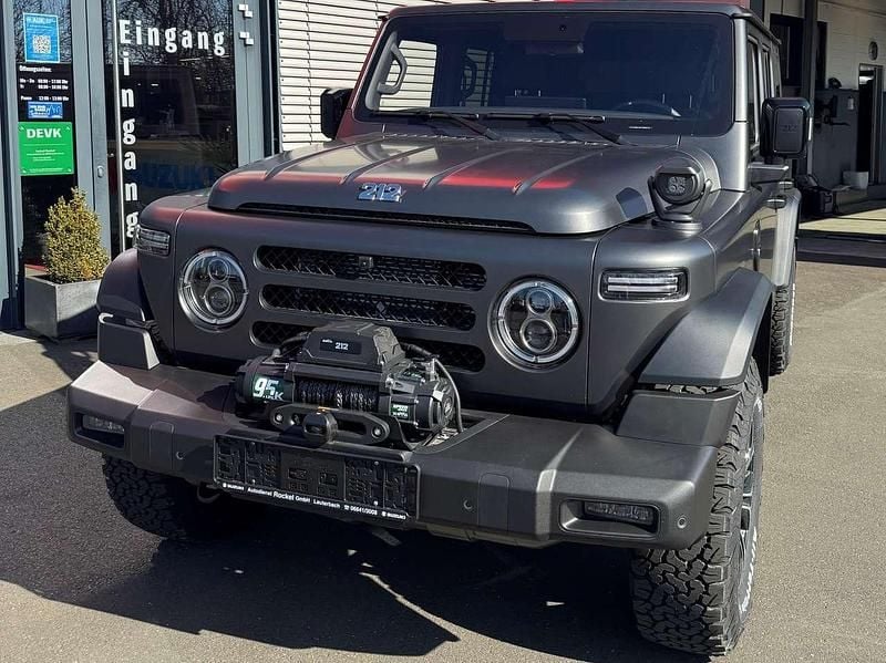 Neu BAW 212 166 PS (122 kW) 2026 Schwarz SUV