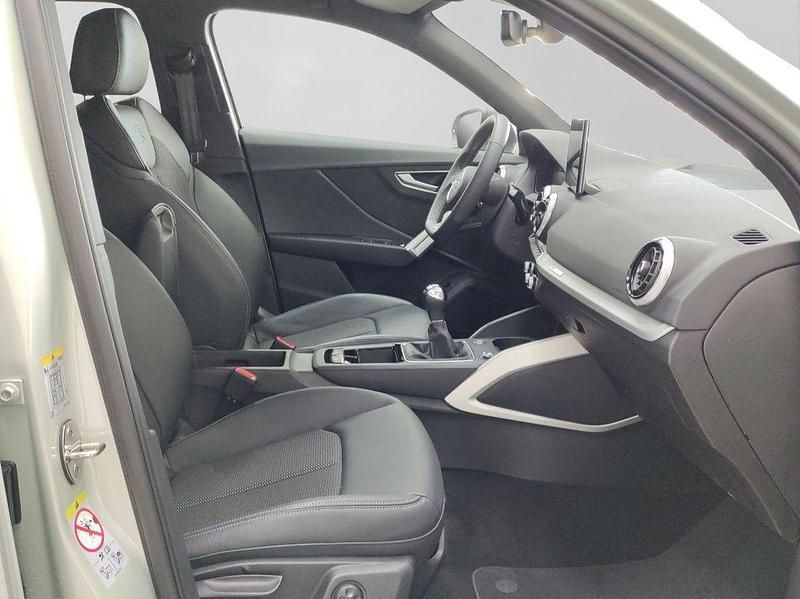 Gebraucht Audi Q2 S-Line 116 PS (85 kW) 2025 Silber SUV