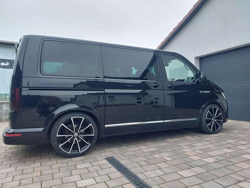 Gebraucht VW Multivan Highline 150 PS (110 kW) 2015 Schwarz Van / Kleinbus