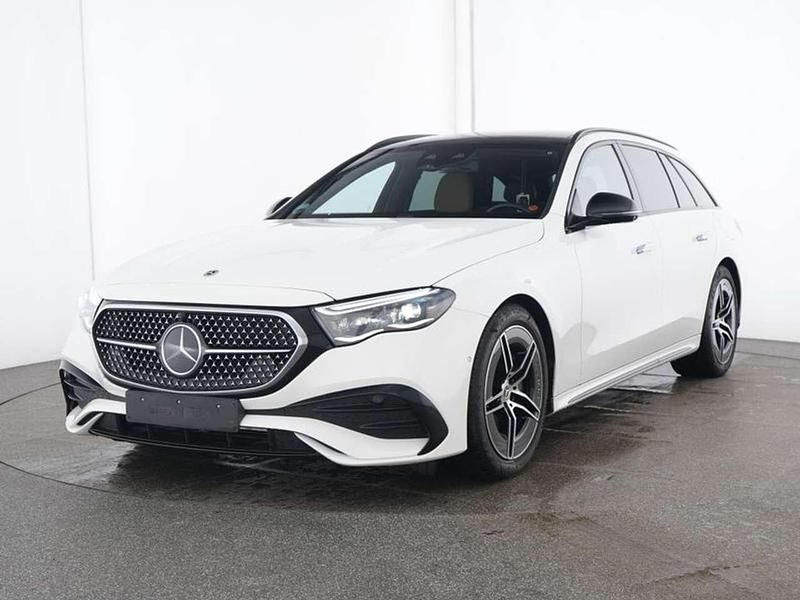 Gebraucht Mercedes E300 AMG 197 PS (144 kW) 2024 Unilack polarweiß Kombi