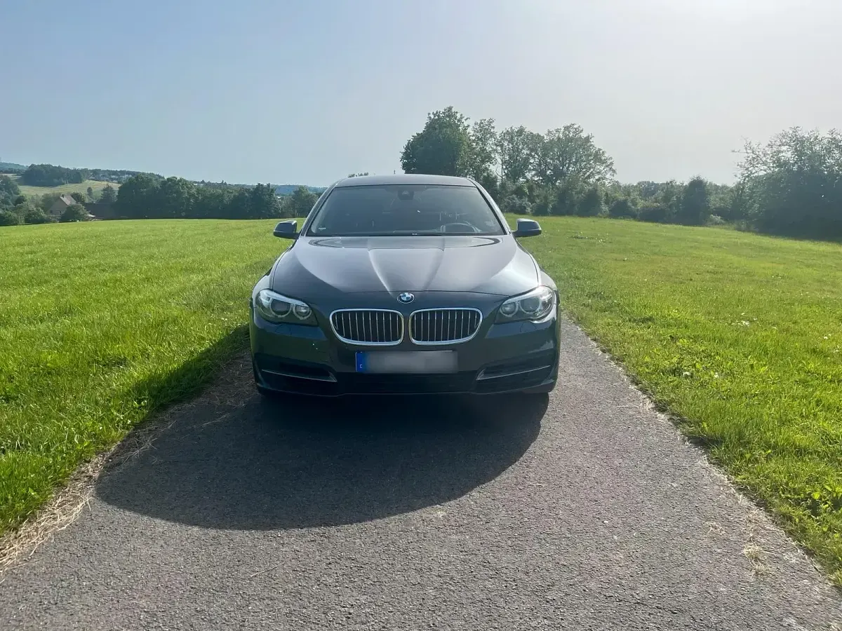 Gebraucht BMW 530 258 PS (189 kW) 2015 Grau Kombi