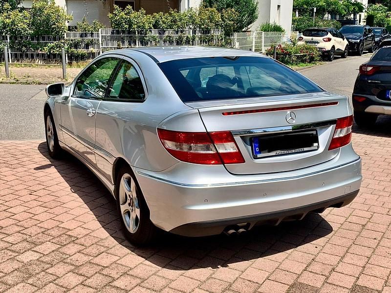 Silber Gebraucht 2009 Mercedes CLC180 Kleinwagen | 2.799 € (Superpreis) - Bild 1/4