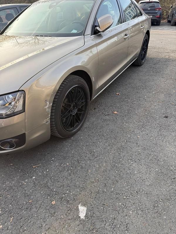 Gebraucht Audi A8 Business 358 PS (263 kW) 2013 Gold Limousine