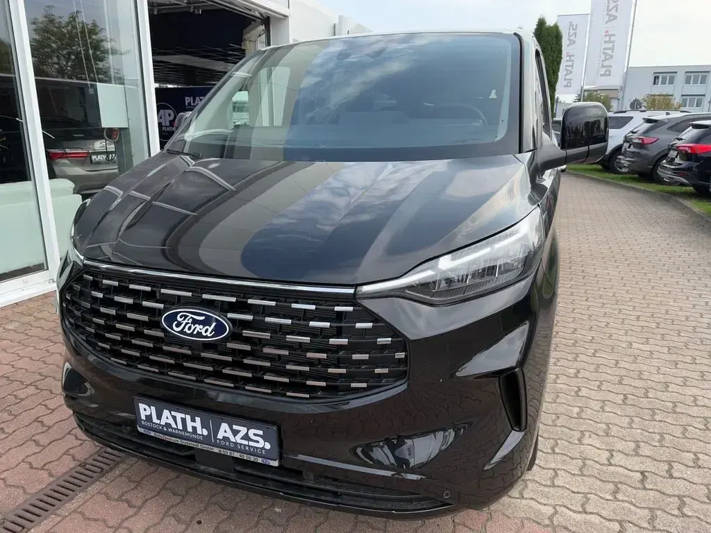 Neu Ford Tourneo Titanium 170 PS (125 kW) 2025 Schwarz Van / Kleinbus