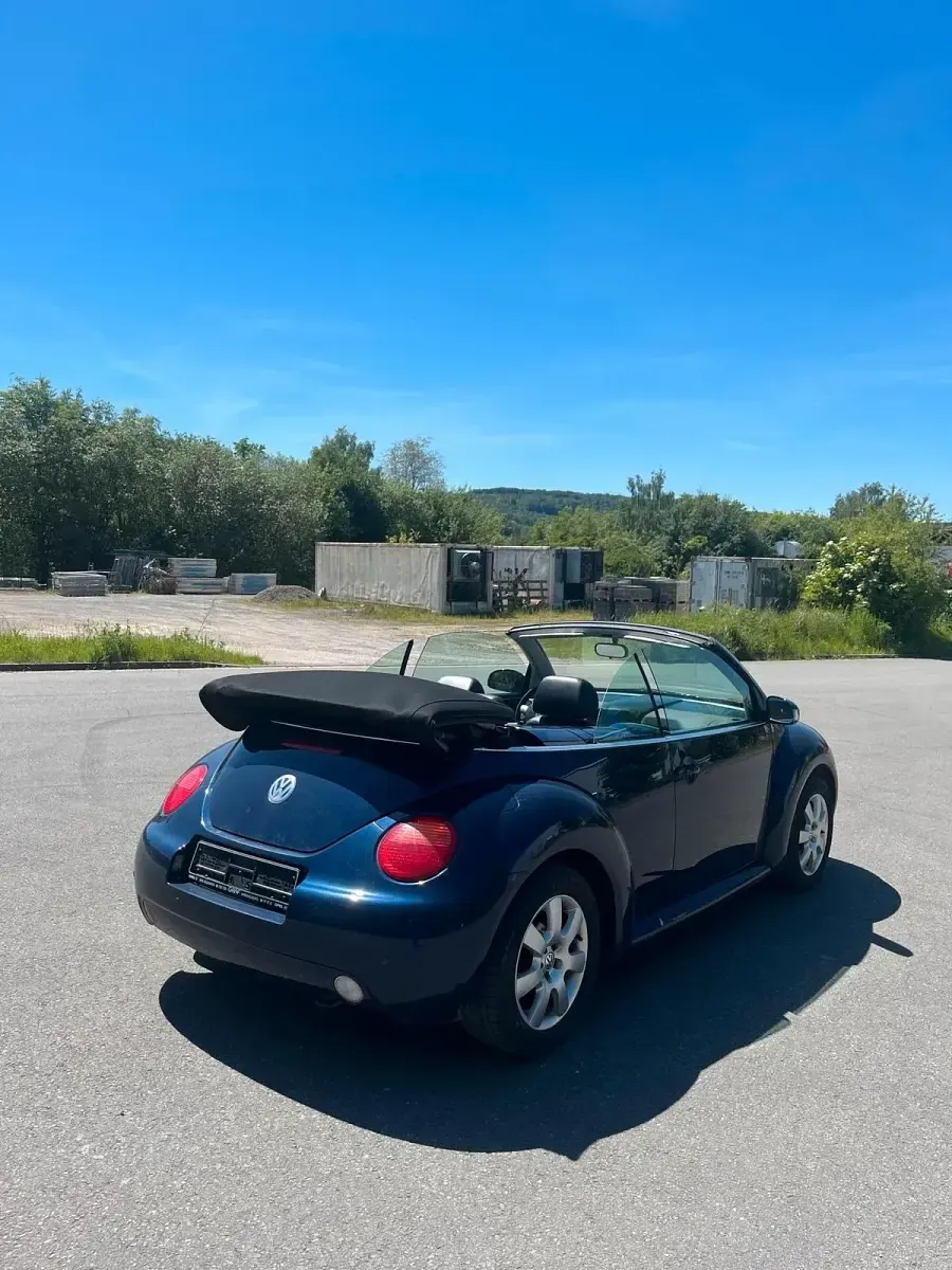 Gebraucht VW New Beetle 115 PS (84 kW) 2003 Blau Kleinwagen