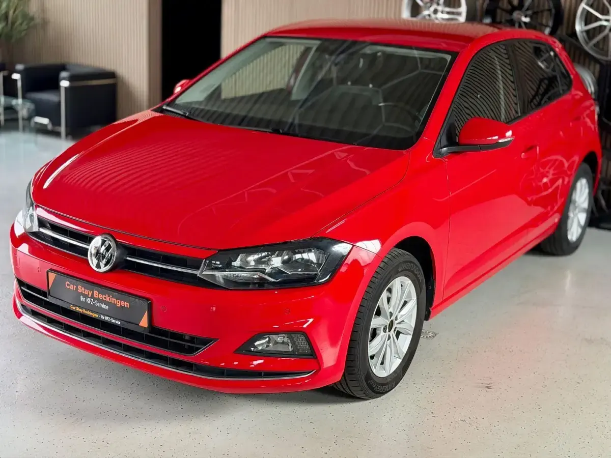 Gebraucht VW Polo Highline 95 PS (69 kW) 2018 Rot Kleinwagen