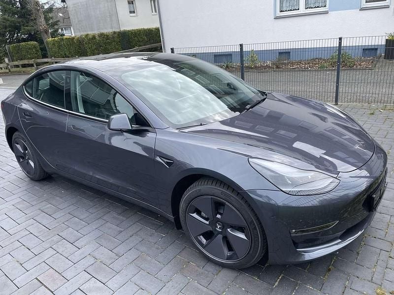 Gebraucht Tesla Model 3 366 kW (498 PS) 2023 Silber Limousine