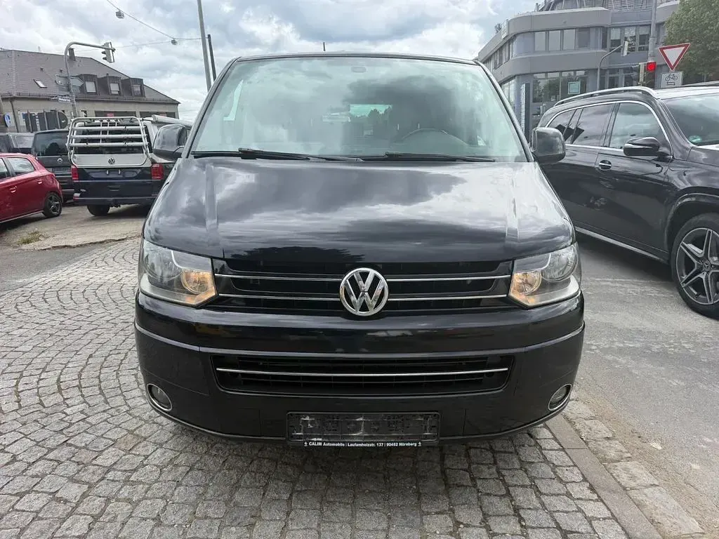 Second-hand VW T5 Highline 179 CP (131 kW) 2014 Negru Van