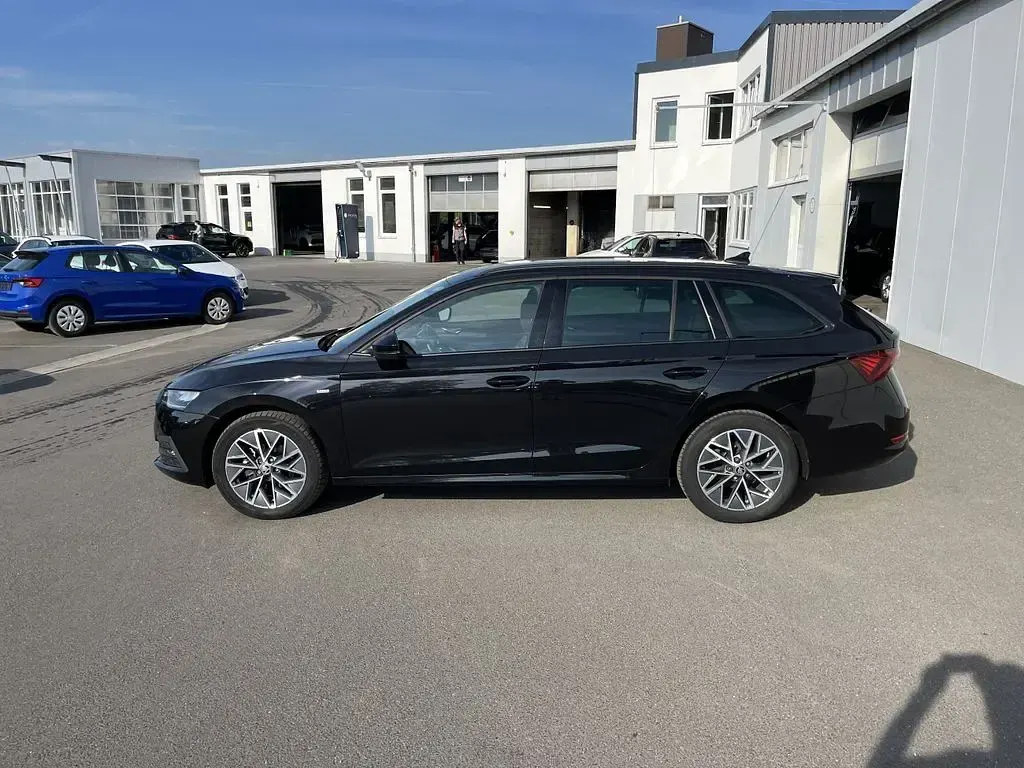 Gebraucht Skoda Octavia 150 PS (110 kW) 2023 Schwarz Kombi