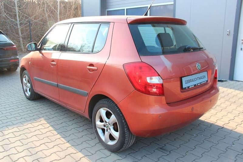 Gebraucht Skoda Fabia Style 69 PS (50 kW) 2009 Orange Limousine