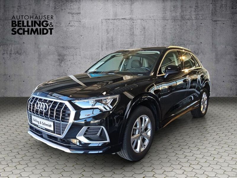 Mythosschwarz (metallic) Gebraucht 2019 Audi Q3 Advanced SUV | 31.990 € (Etwas zu teuer) - Bild 1/4