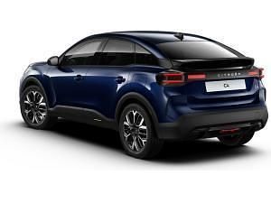 Neu Citroën C4 131 PS (96 kW) 2025 Blau (eclipse blau metallic) Limousine