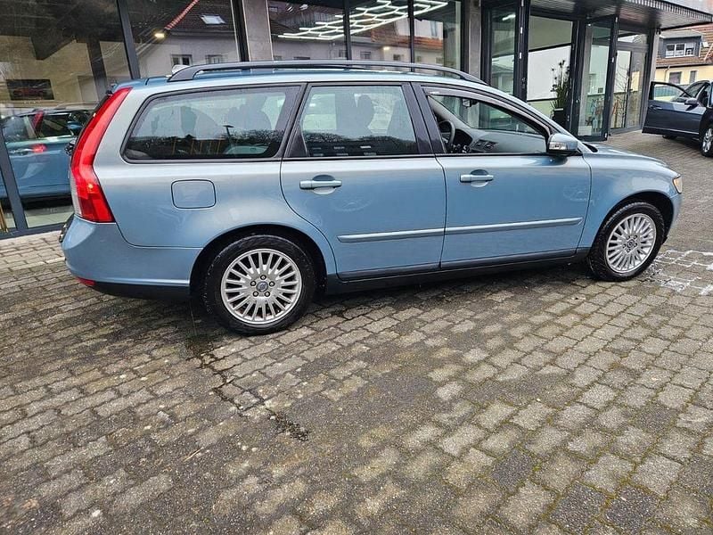 Gebraucht Volvo V50 109 PS (80 kW) 2008 Blau Kombi