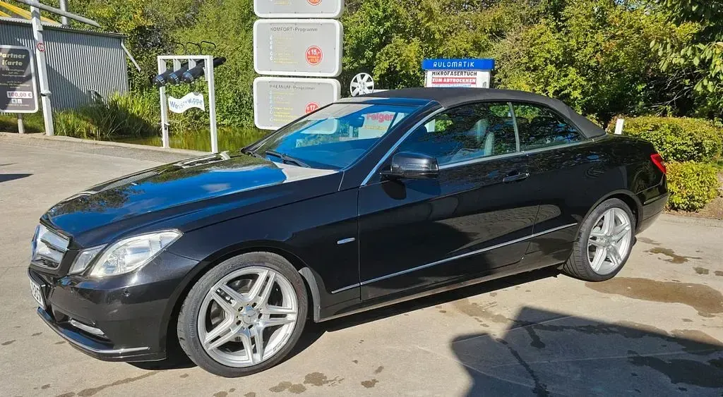 Usata Mercedes E250 Elegance 204 CV (150 kW) 2012 Nero Cabrio