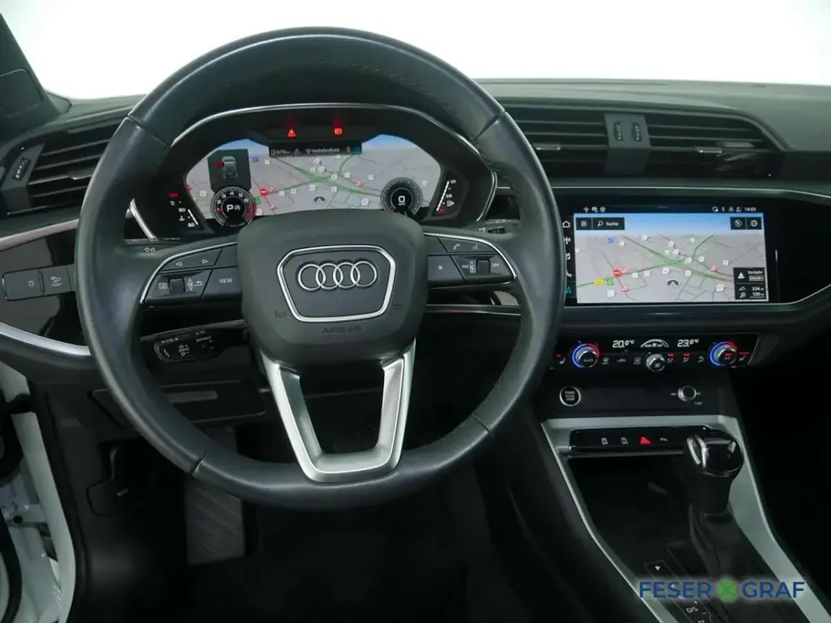 Gebraucht Audi Q3 S-Line 150 PS (110 kW) 2024 Gletscherweiß metallic SUV
