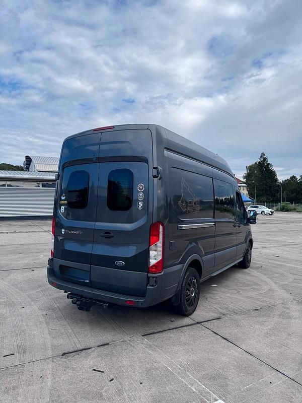 Usata Ford Transit 130 CV (95 kW) 2019 Nero Monovolume