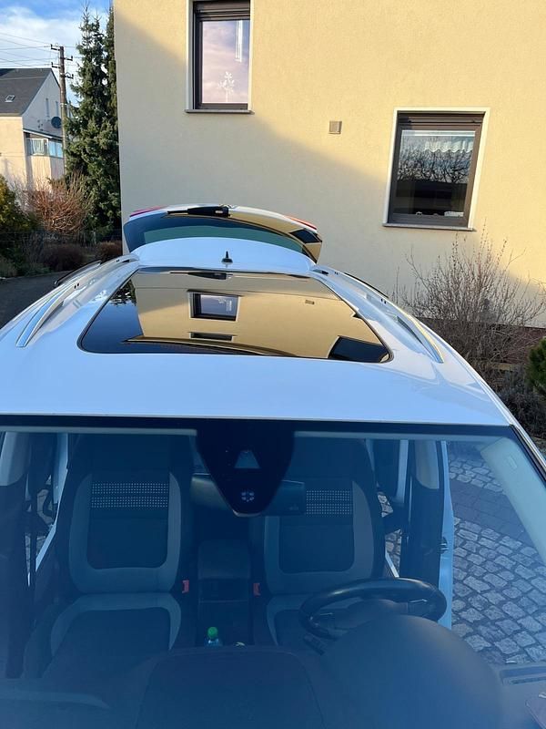 Gebraucht VW Sharan Life 177 PS (130 kW) 2014 Weiß Van / Kleinbus