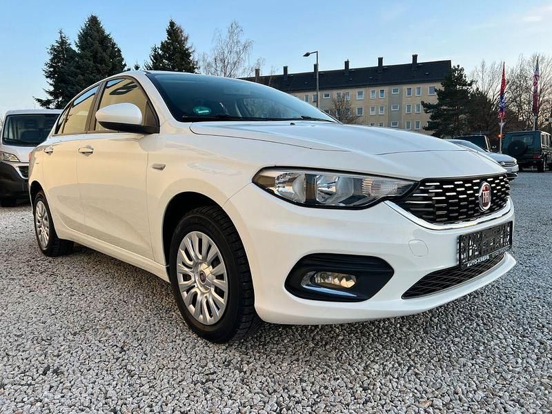 Gebraucht Fiat Tipo 95 PS (69 kW) 2018 Weiß Limousine