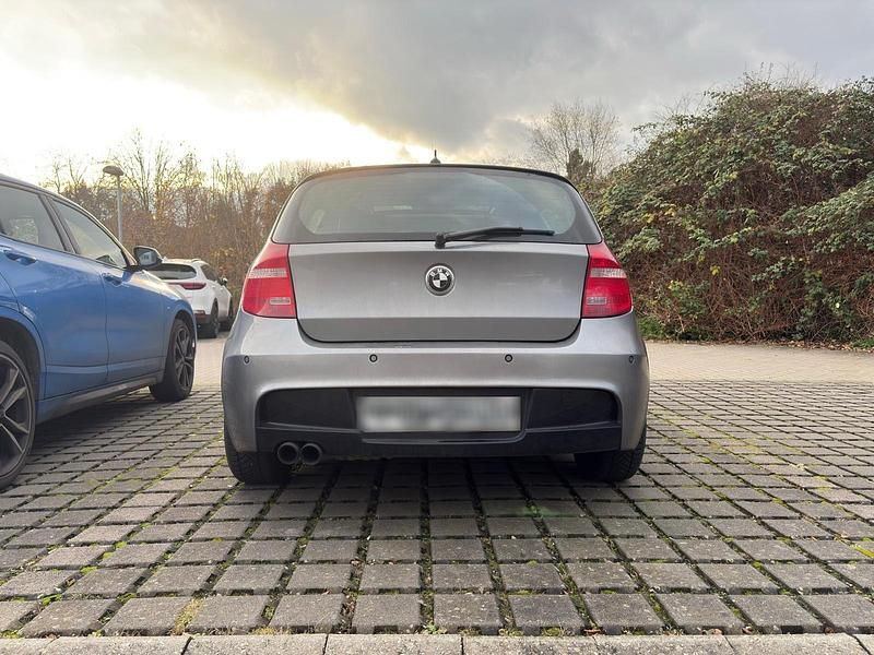 Gebraucht BMW 118 M Performance 143 PS (105 kW) 2011 Grau Kleinwagen