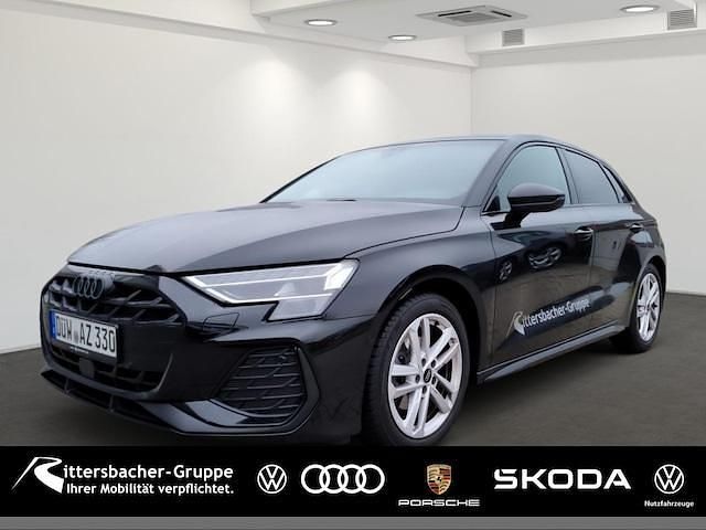 Mythosschwarz metallic Gebraucht 2024 Audi A3 S-Line Limousine | 39.800 € (Teuer) - Bild 1/4