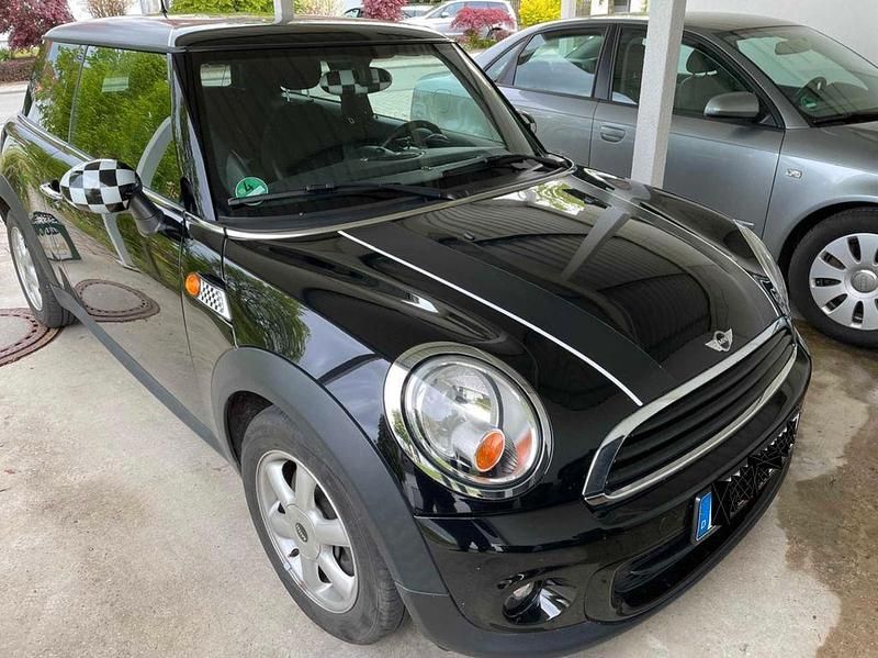 Gebraucht Mini ONE 98 PS (72 kW) 2012 Schwarz Kleinwagen