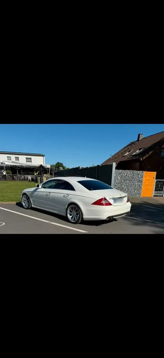 Gebraucht Mercedes CLS63 AMG AMG 514 PS (378 kW) 2008 Weiß Coupé