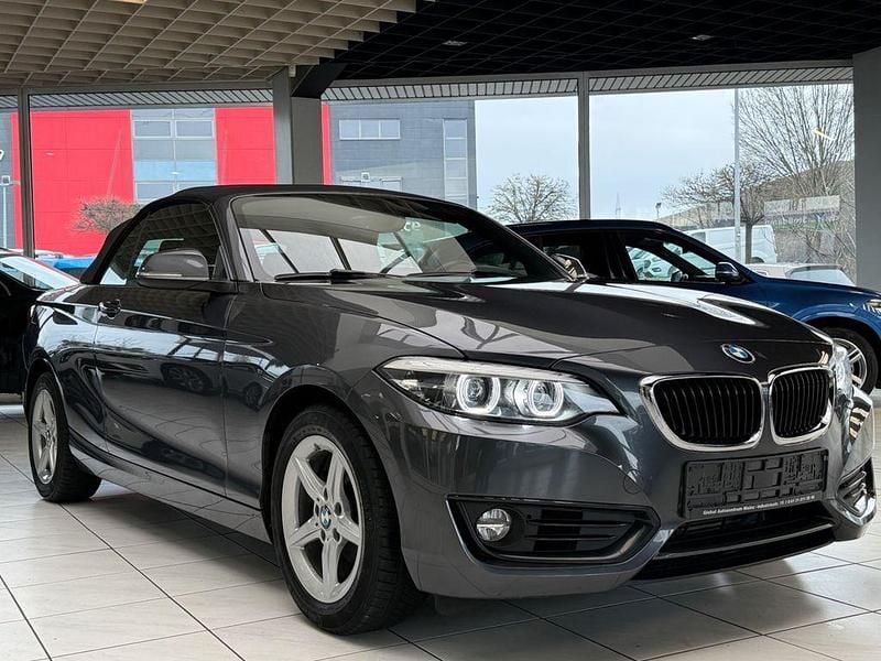 Gebraucht BMW 218 Advantage 136 PS (100 kW) 2017 Grau Cabrio