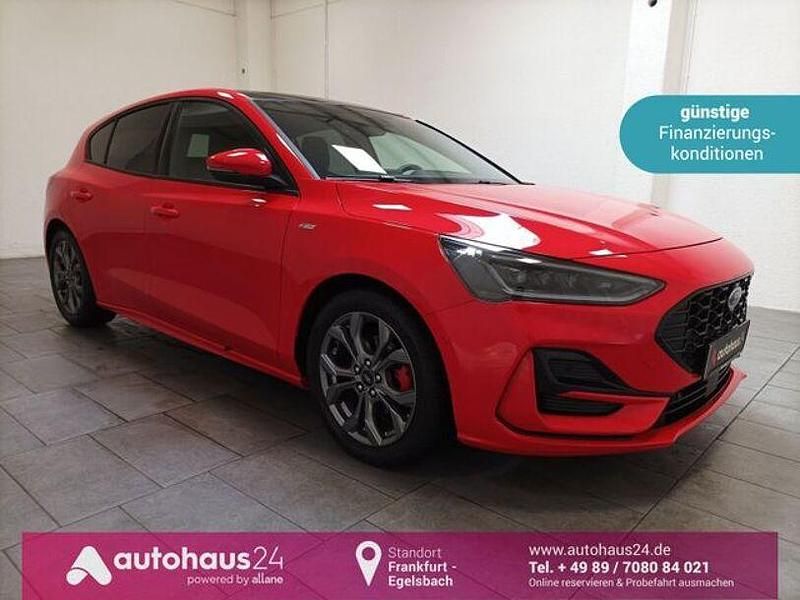 Gebraucht Ford Focus ST-Line X 155 PS (114 kW) 2023 Rot Limousine