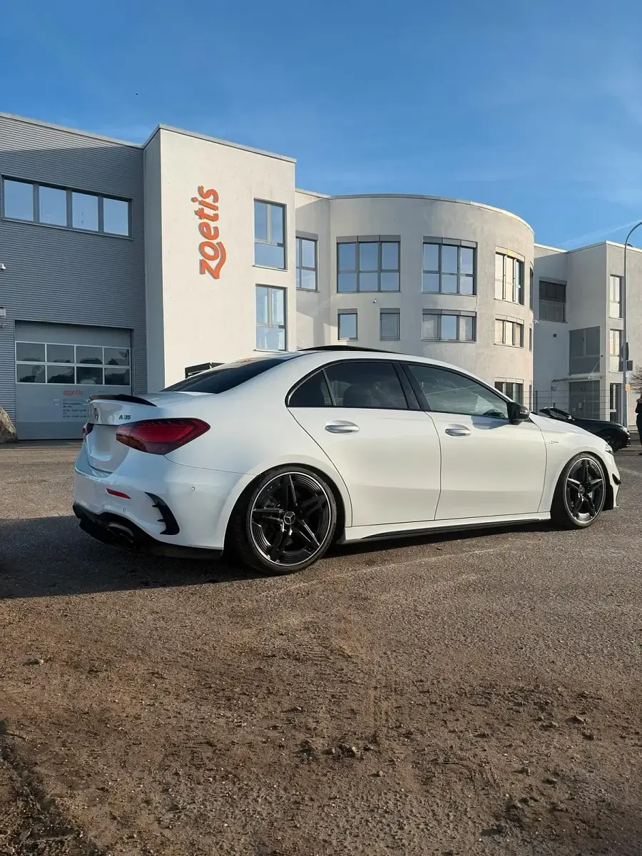 Gebraucht Mercedes A35 AMG AMG 306 PS (225 kW) 2023 Weiß Limousine