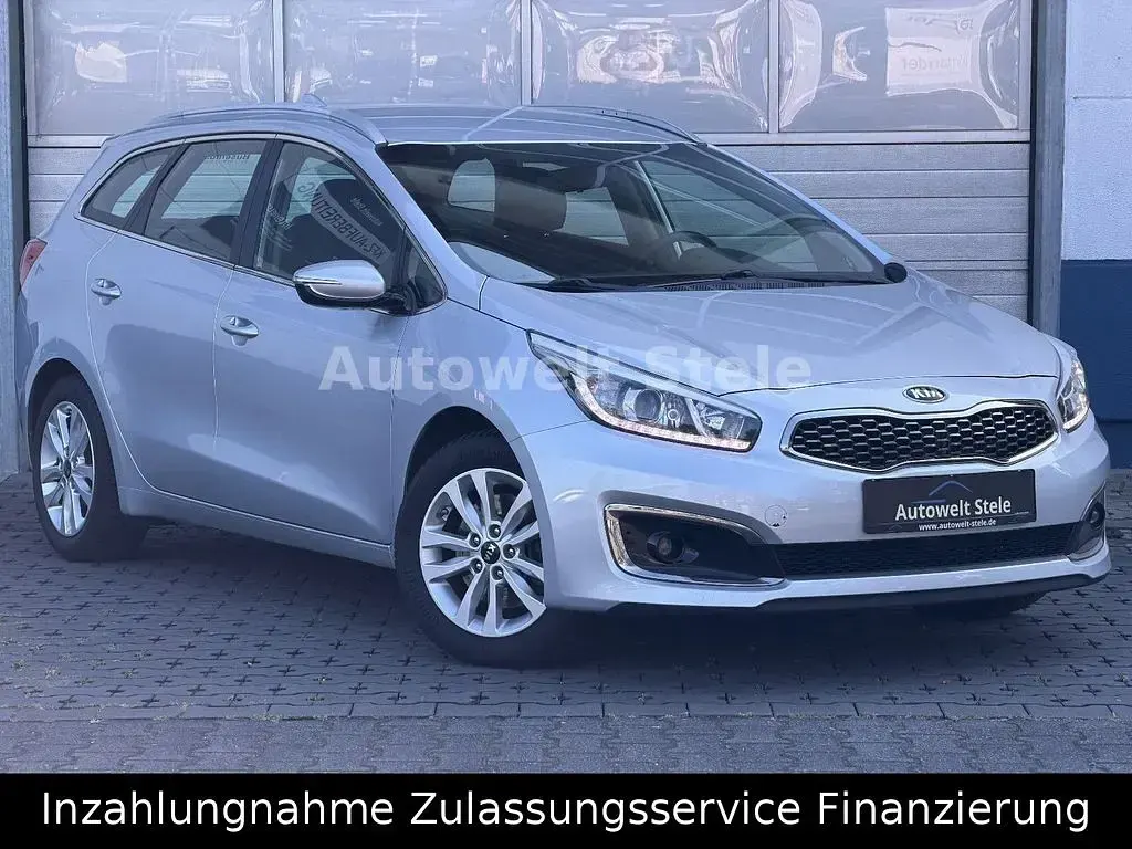 Gebraucht Kia Ceed Sportswagon 136 PS (100 kW) 2017 Silber Kombi