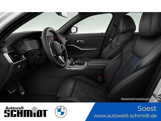 Gebraucht BMW 330 M Sport 286 PS (210 kW) 2021 Alpinweiß uni Kombi